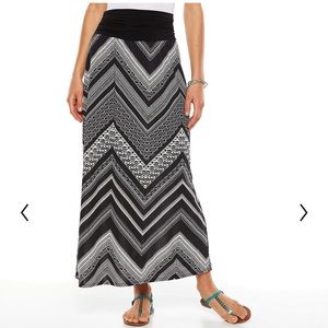 AB Studio Black and White Maxi Skirt